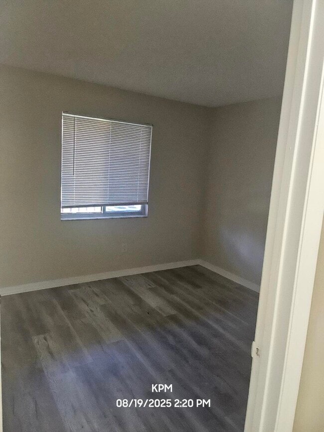 Building Photo - 1305 Rosewood Villa Ln