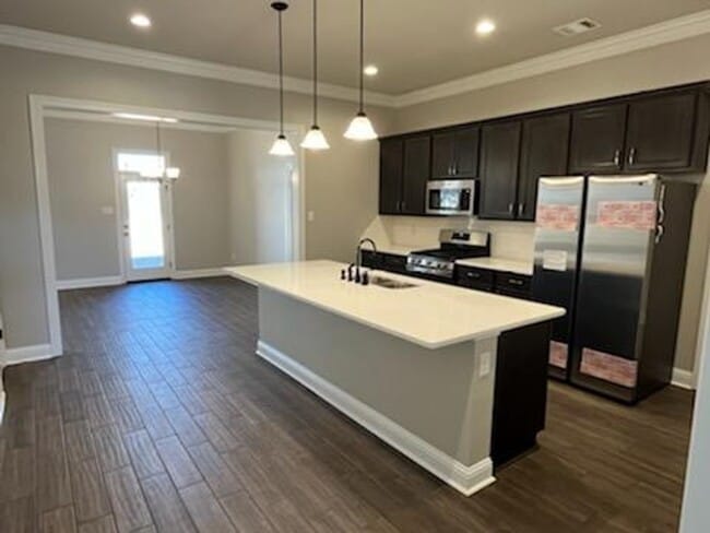 Building Photo - 418 Mangrove Ln