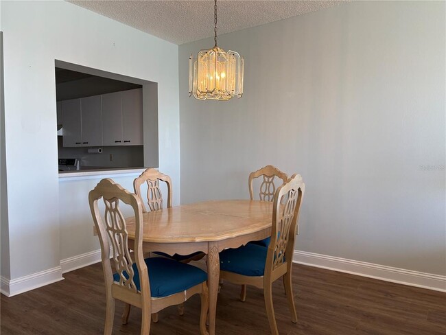 Building Photo - 8000 Sailboat Key Blvd S