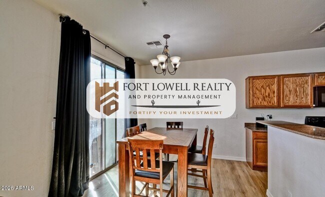 Building Photo - 8169 W Groom Creek Rd