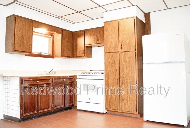 Building Photo - 901-903 Coleman Ave