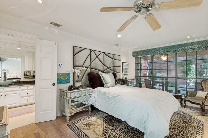 Building Photo - 6908 Hill Park Dr