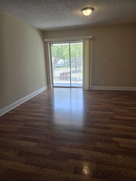 Building Photo - 5780 Rock Island Rd