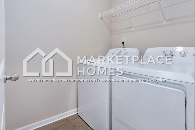 Building Photo - 57 Landing Pl
