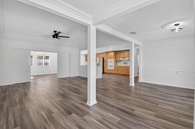 Building Photo - 1012 W Camino Real