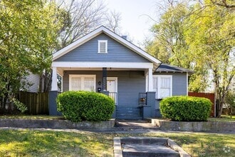 Building Photo - 3br/2ba home in the hospital district