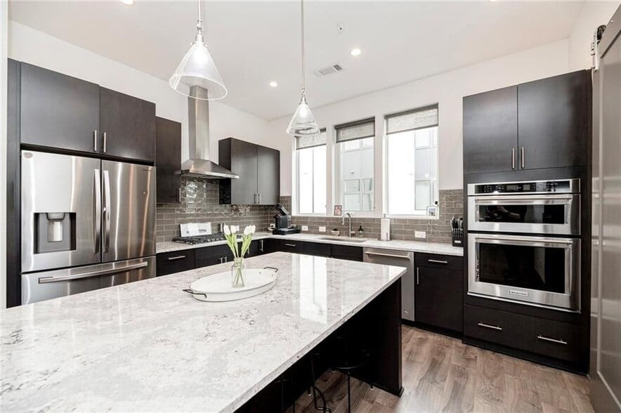 Building Photo - 1224 Chelsea Cir NW