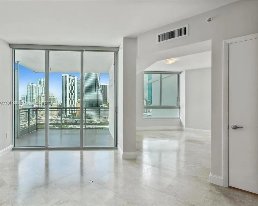 Building Photo - 350 S Miami Ave