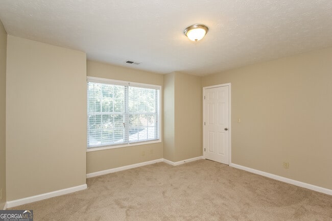 Building Photo - 5883 Old Wellborn Trce