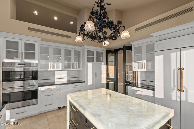 Building Photo - 5400 E Valle Vista Rd