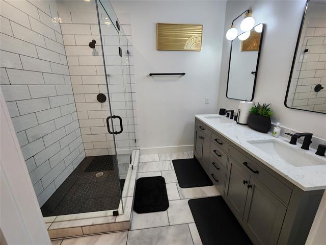 Building Photo - 5316 Eastside Ave