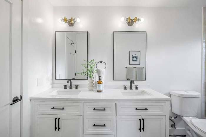 Building Photo - 148 Exbourne Ave