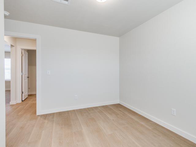 Building Photo - 1702 Highland Loop