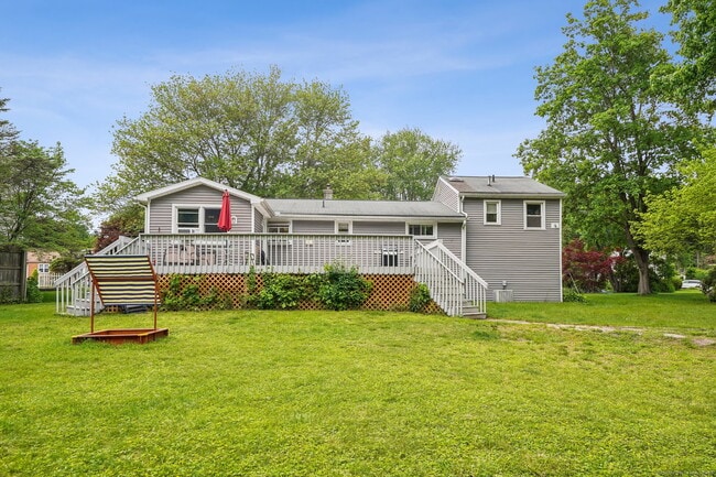 Building Photo - 44 Simsbury Manor Dr