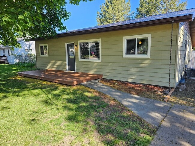 Building Photo - 10202 White Birch Ln