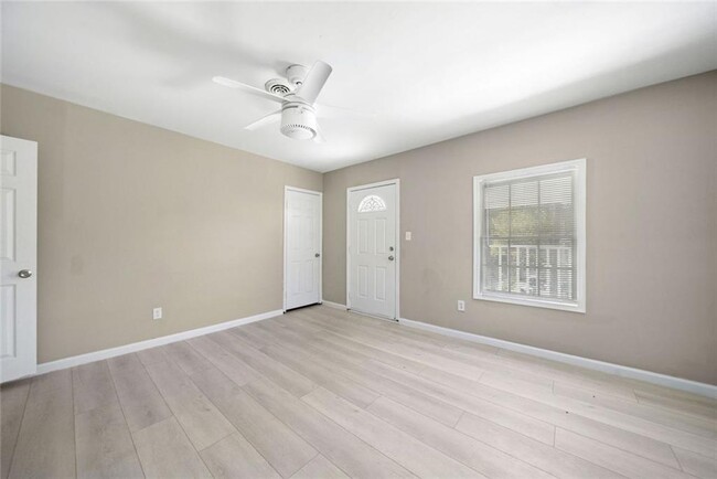 Building Photo - 92 Ormond St SE
