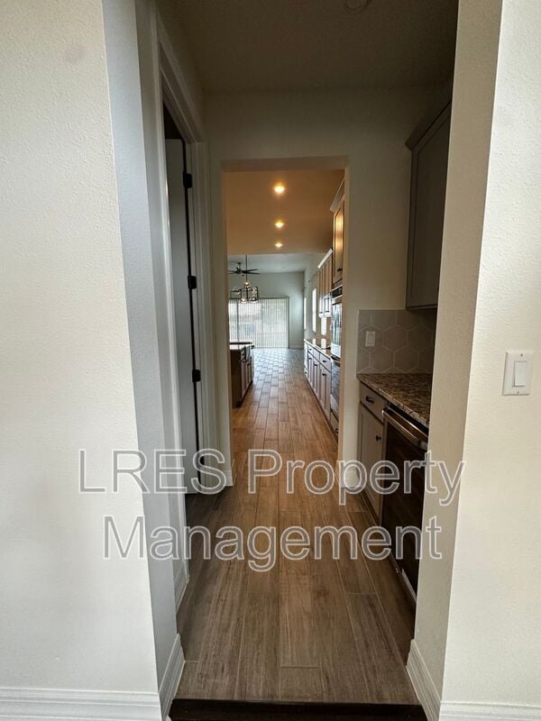 Building Photo - 9220 Sea Pne Ave
