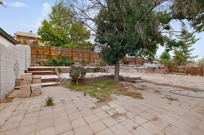 Building Photo - 7817 Sunrose Dr NW