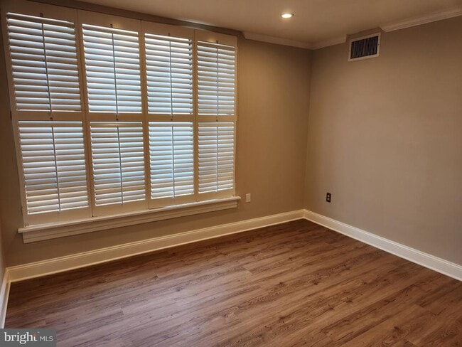Building Photo - 2610 Tunlaw Rd NW
