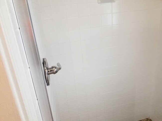 Building Photo - Coming Soon!! Large Family SF Newly Renova...