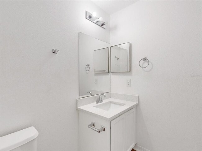 Building Photo - 7627 Long Island Dr