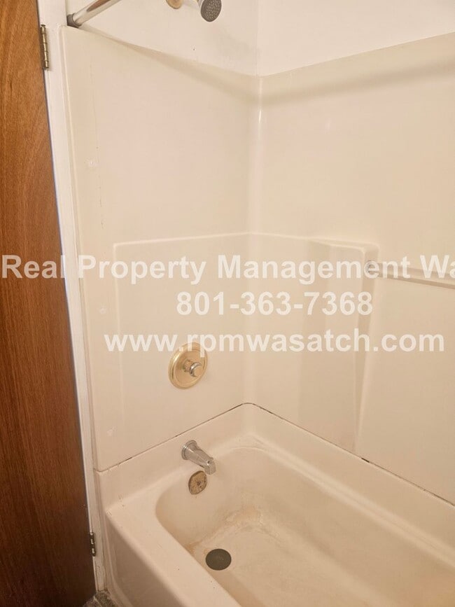 Building Photo - 297 Marvista Ln