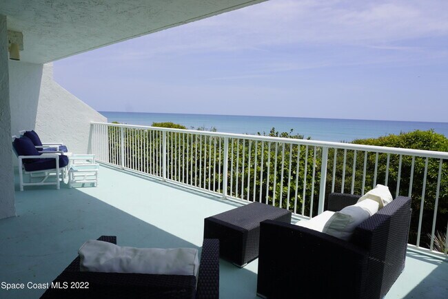 Building Photo - 1555 N Hwy A1A