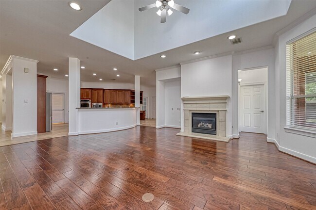 Building Photo - 25510 Autumnwind Ct