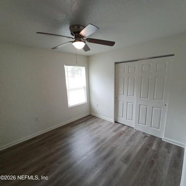Building Photo - 3 BR 2 BA Home with Small Town Living