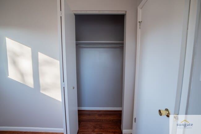 Building Photo - 7411 Kathydale Rd