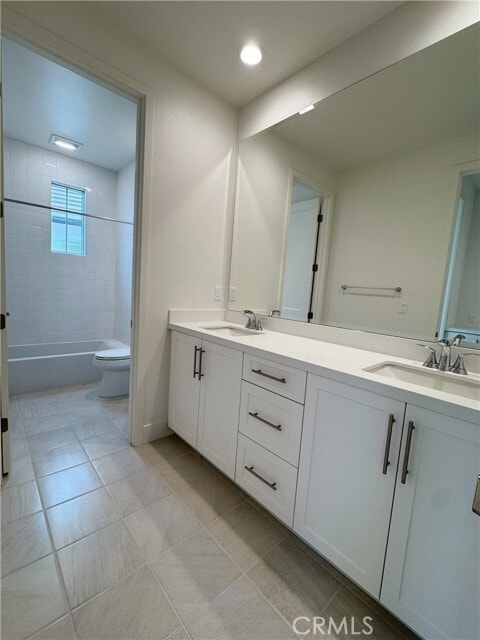 Building Photo - 173 Somera