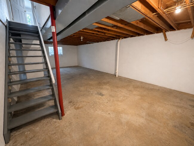 Building Photo - 55 Ramsey Dr