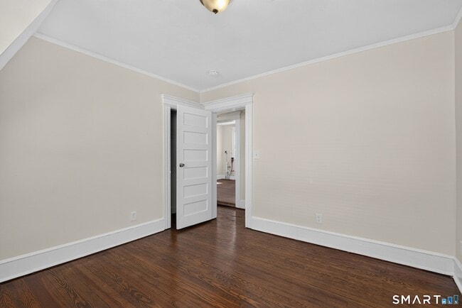 Building Photo - 40-44 Vine Street Unit 3