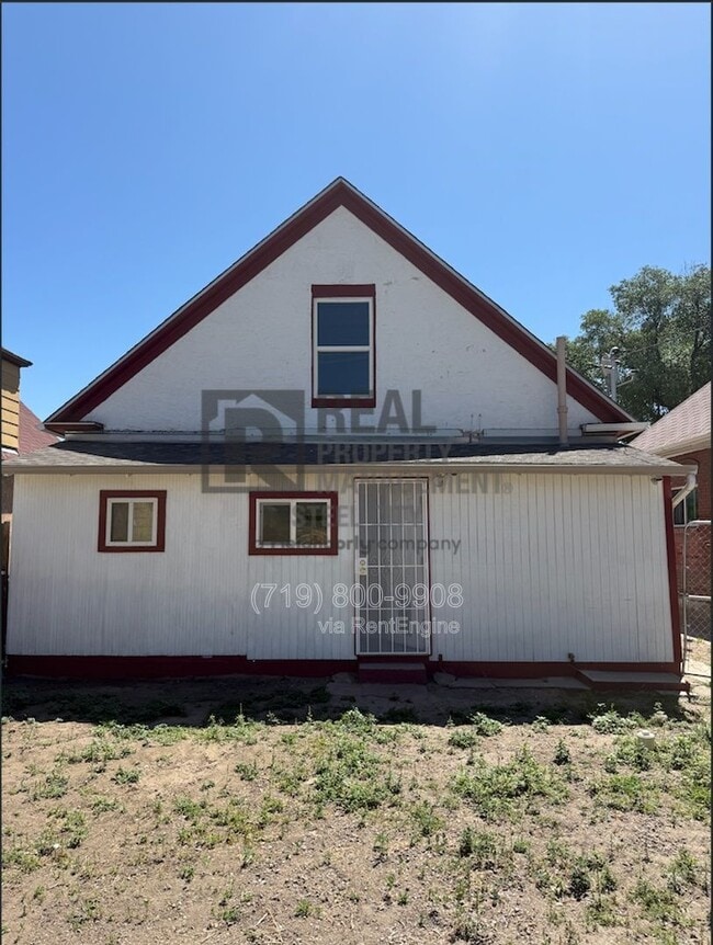 Building Photo - 1411 E Routt Ave