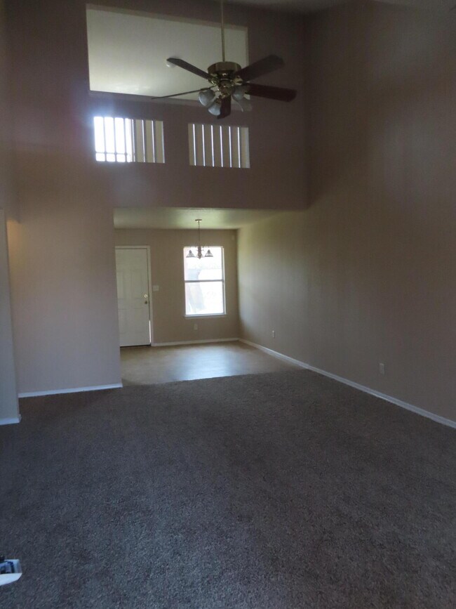 Building Photo - 14246 Gil Reyes Dr
