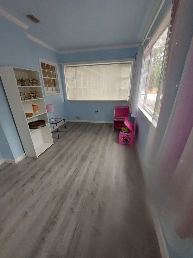 Building Photo - 79 S Lafayette St