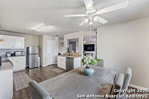 Building Photo - 5866 Wildcat Cove