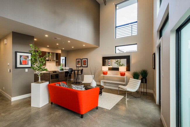 Building Photo - 668 N El Camino Real