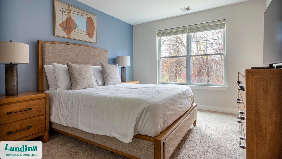 Building Photo - 2 Trl Run