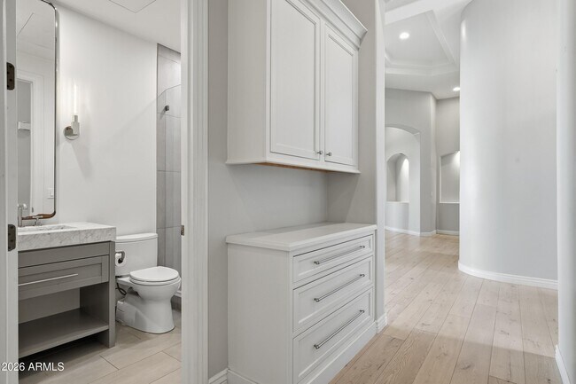 Building Photo - 1936 E Brookwood Ct