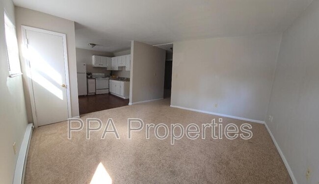 Building Photo - 2231 Summit St