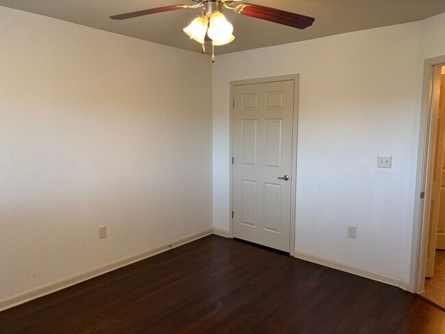 Building Photo - Charming one-bedroom, one-bath home in San Antonio