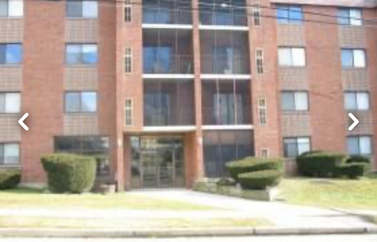 Building Photo - 11 Bassett St