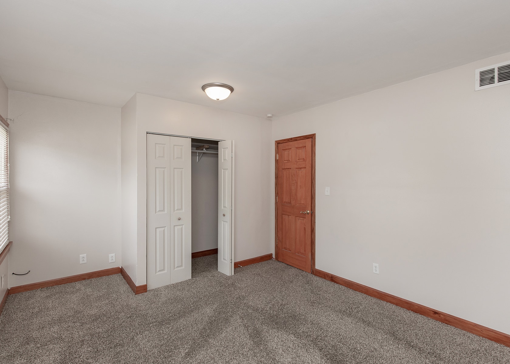 Building Photo - 537 23rd St