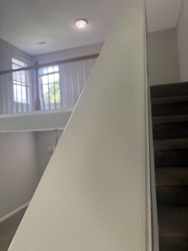 Building Photo - 401 Gresham Dr
