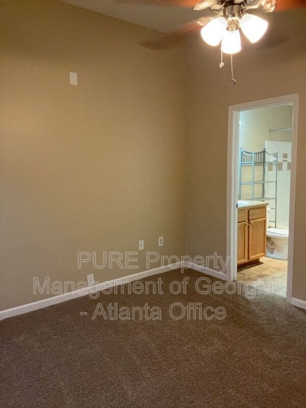 Building Photo - 2161 Del Lago Cir