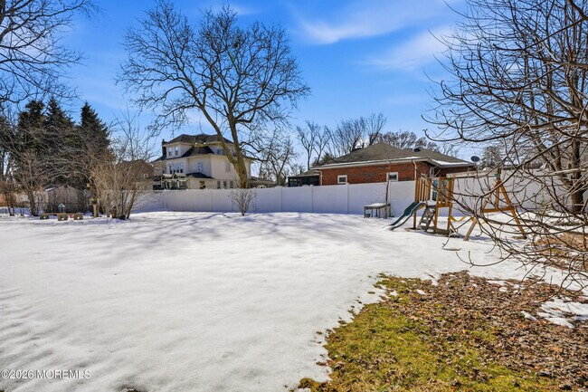 Building Photo - 294 Brighton Ave