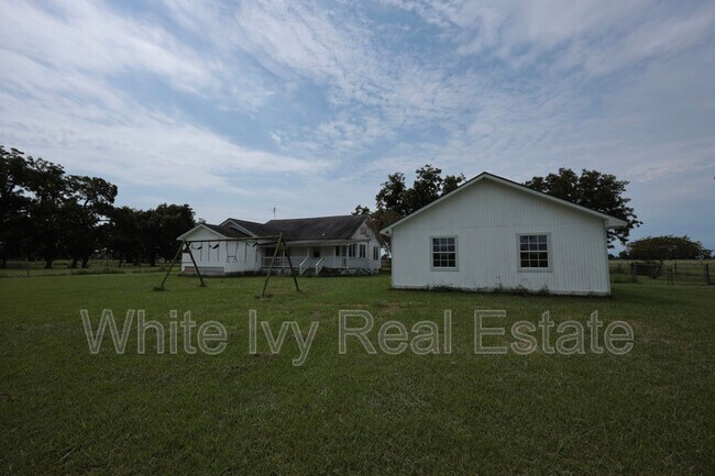 Building Photo - 3289 Co Rd 158