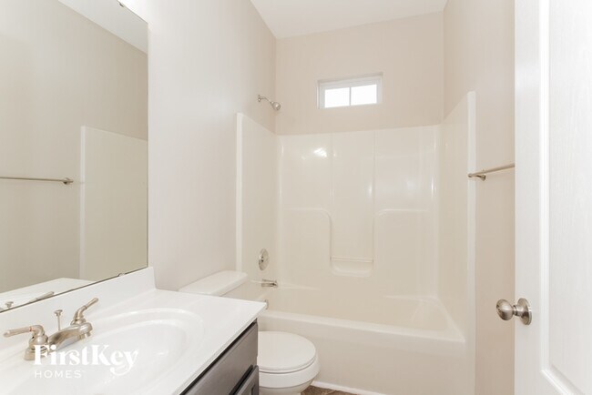 Building Photo - 4786 Turnridge Court Northwest