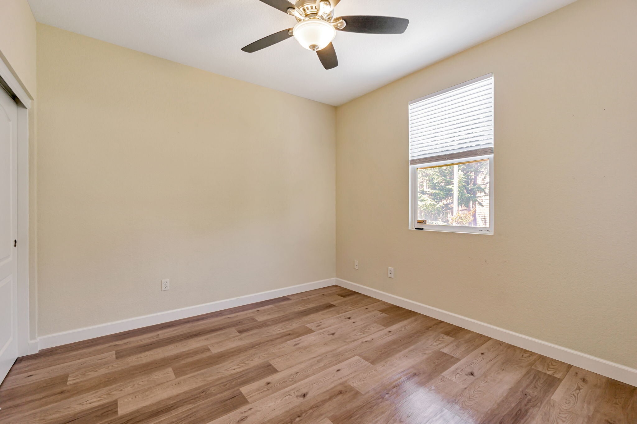 Building Photo - 2678 Deerwood Dr